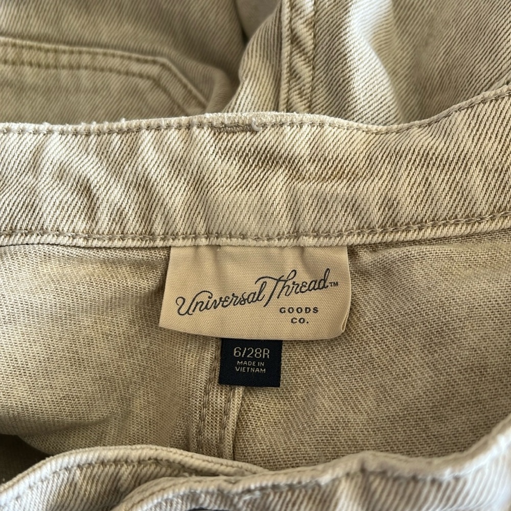 White flare jeans size 28